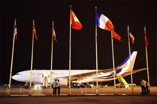 Lịch làm việc dày đặc của Tổng thống Pháp ở Hà Nội