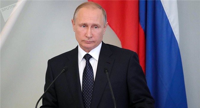 Tổng thống Putin lên tiếng về "Nga - Trung lập khối quân sự"