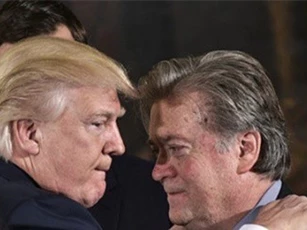 Trump sa thải Steve Bannon, "nhân vật chính" lên tiếng phản pháo