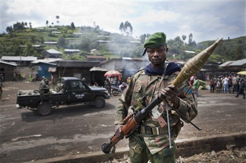 Trung Quốc "vươn vòi" độc chiếm thị trường vũ khí ở Châu Phi