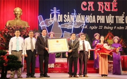 TT-Huế đón bằng công nhận Ca Huế là Di sản văn hóa phi vật thể quốc gia