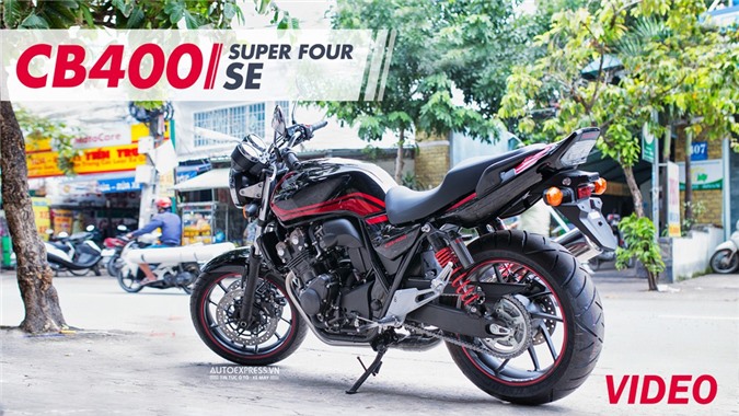 [VIDEO] Cận cảnh hàng hiếm Honda CB400 Super Four SE 2017 đầu tiên tại Việt Nam