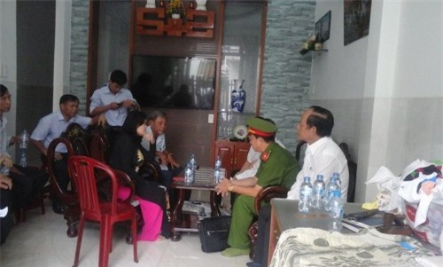 Vụ cháy 4 người chết: Đau xót 4 quan tài đặt cạnh nhau