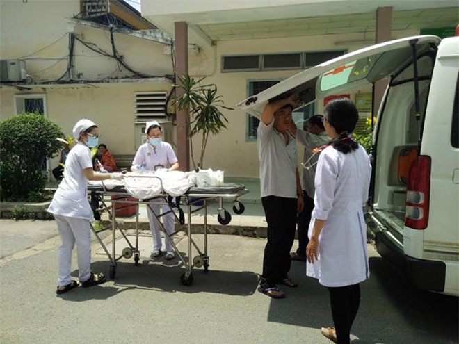 Vụ tẩm xăng thiêu sống cả nhà: Hai cháu bé tiên lượng xấu