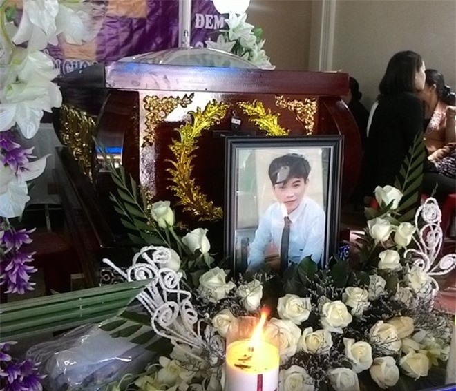 Vụ thanh niên bị đâm chết: Khu phố yên bình TP. Kon Tum ngập trong nỗi đau