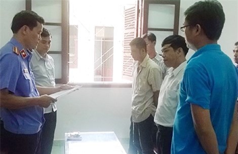 Bắt thẩm phán nhận 50 triệu ‘chạy án’