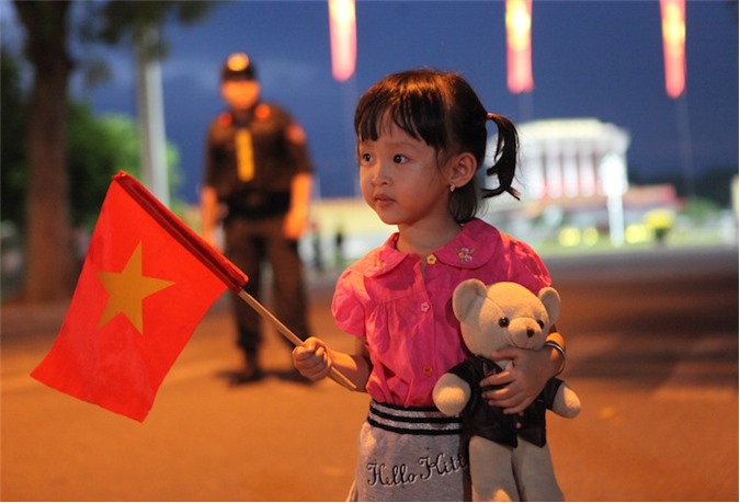 Ngắm đường phố Hà Nội lung linh mừng Tết Độc lập 2/9