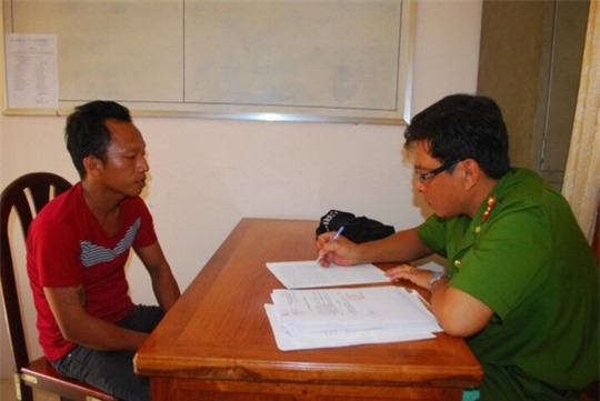 Nói lời chia tay, thiếu nữ ở miền Tây bị người yêu truy sát