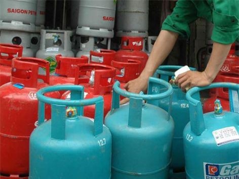 Từ hôm nay (1/9), giá gas giảm 12.000 đồng/bình 12kg 
