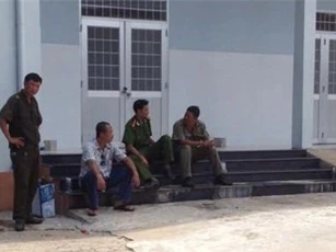 Công an bắn hạ kẻ dìm nước bé 13 ngày tuổi