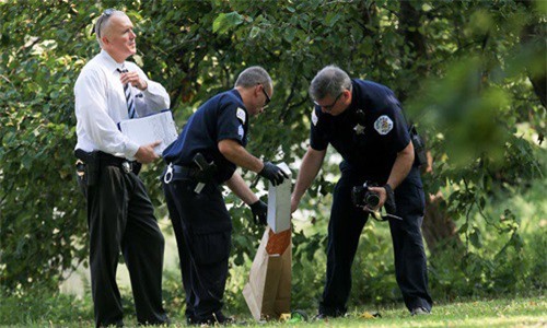 Kinh hoàng phát hiện nhiều phần thi thể trẻ em trong công viên