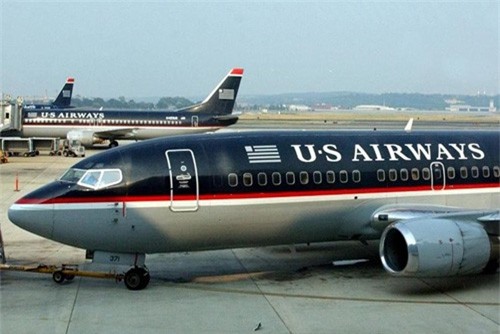 Sốc với những lý do hạ cánh máy bay khẩn cấp