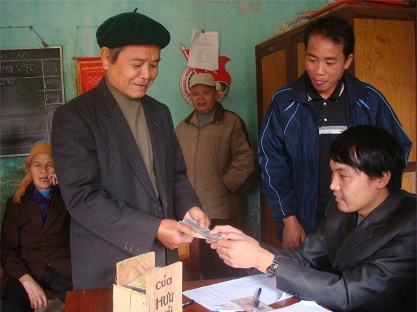 Người Việt Nam sợ không đủ tiền sống khi về hưu