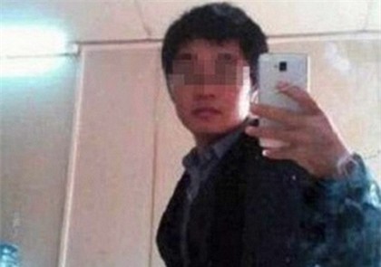 Phẫn nộ kẻ máu lạnh giết bạn gái rồi chụp ảnh “tự sướng”