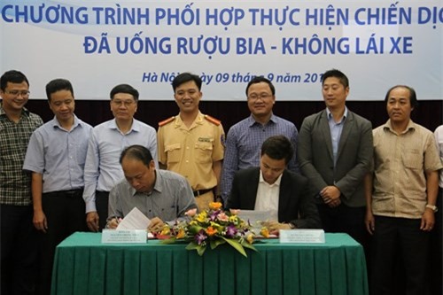 Người say xỉn được taxi Uber đưa về nhà miễn phí