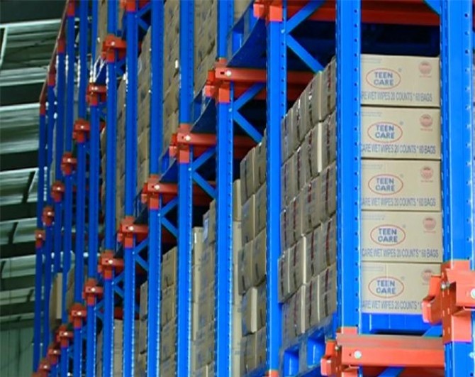 'Phù phép' 39 triệu gói khăn ướt Trung Quốc vào Việt Nam