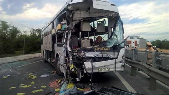 Quảng Nam: Thêm một xe khách gây tai nạn, 1 người chết