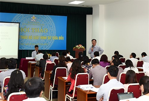 Trục lợi 850 tỷ đồng bảo hiểm trong 8 năm