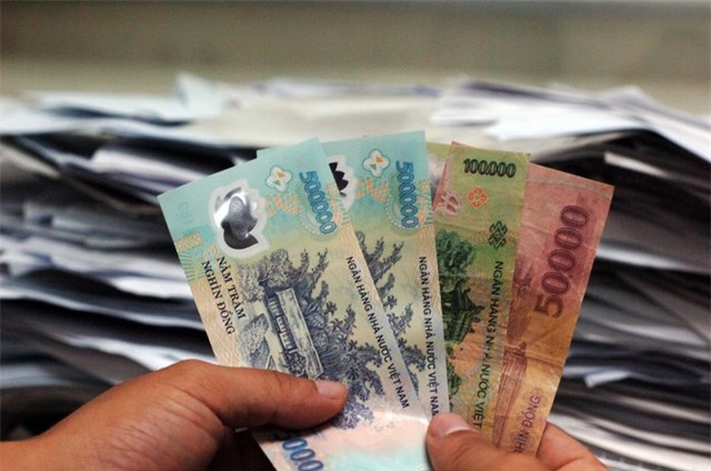 Bộ LĐ-TB&XH định tăng lương tối thiểu từ 250.000 - 400.000 đồng