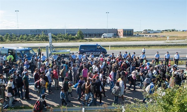 Đan Mạch chặn đường người tị nạn đến Đức, Thụy Điển 