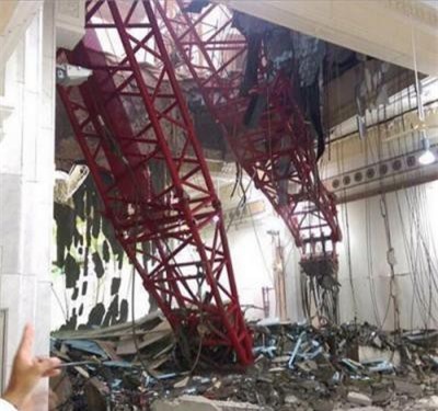 Nóng: Cần trục đâm thủng thánh đường Mecca, ít nhất 107 người chết