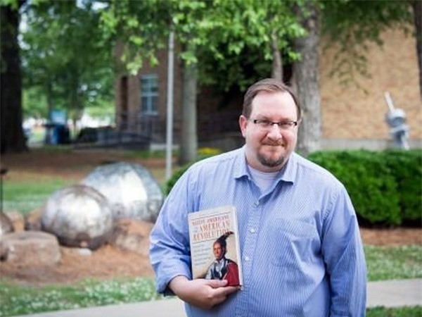 Giảng viên bắn chết giáo sư ngay tại trường đại học gây chấn động nước Mỹ