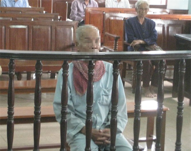 Mâu thuẫn đất đai, cụ ông 91 tuổi ra tay sát hại vợ già