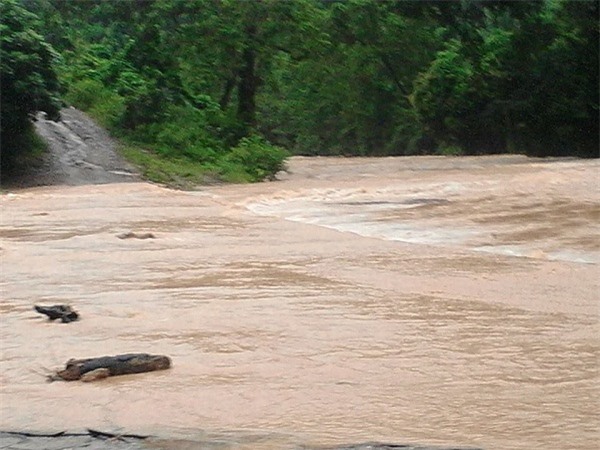 Nghệ An: Xót thương nam sinh tử vong vì bị lũ cuốn trôi