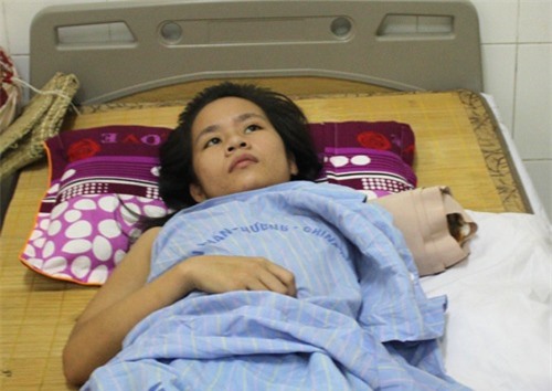 Hổ vồ đứt cánh tay: Nữ du khách đã được xuất viện