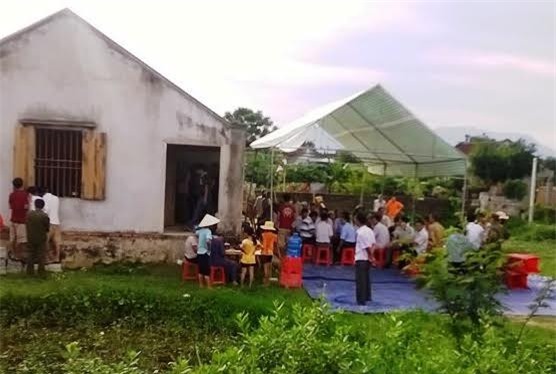 Thanh Hóa: Nghịch tử dùng dao đâm chết cha đẻ sau cuộc nhậu