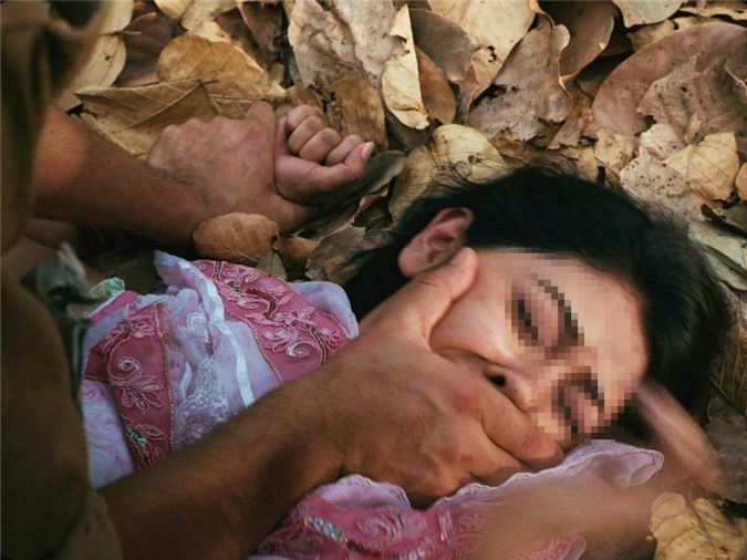 Bị người yêu lừa hiếp hâm tập thể, cô gái 16 tuổi mang thai 8 tháng