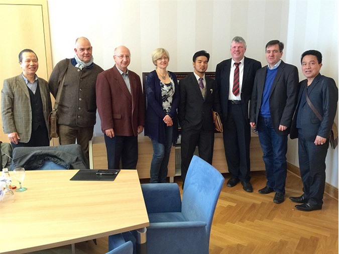 Doanh nhân Việt mạnh tay thâu tóm tập đoàn nước ngoài