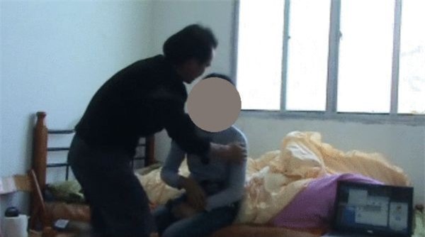 Chấn động “yêu râu xanh” đội lốt thiên sứ lợi dụng học sinh nghèo