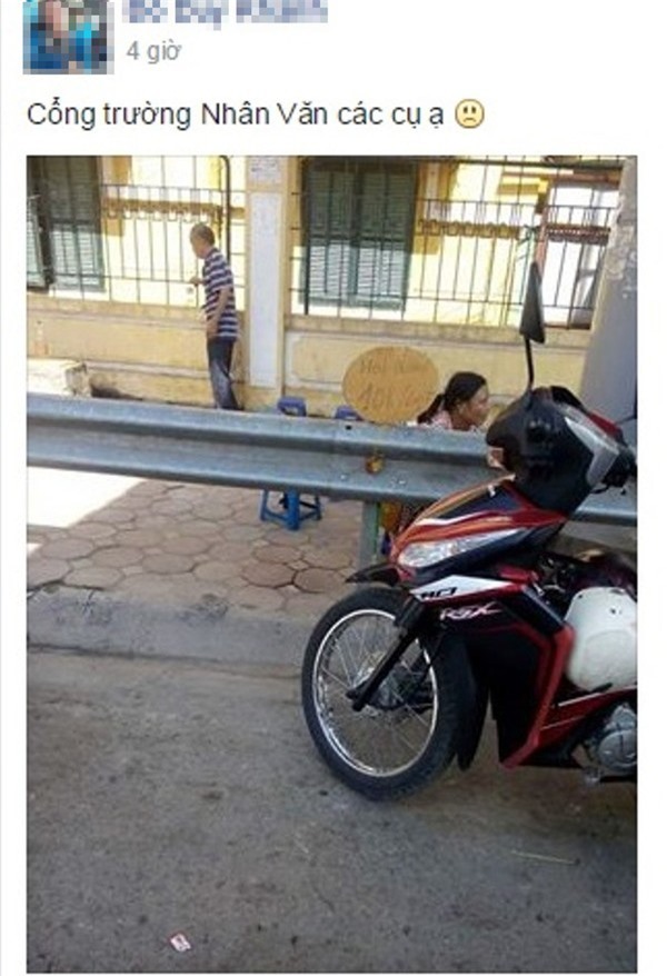 Tấm biển "Hỏi đường 10k/lượt" gây xôn xao dư luận