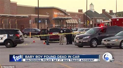 Bị bỏ trong xe 10 tiếng, bé 8 tháng tuổi tử vong