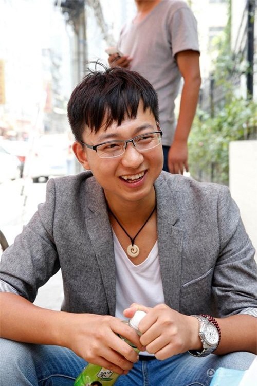 Thạc sĩ bỏ lương 60 triệu/tháng về quê bán bánh tráng nguội