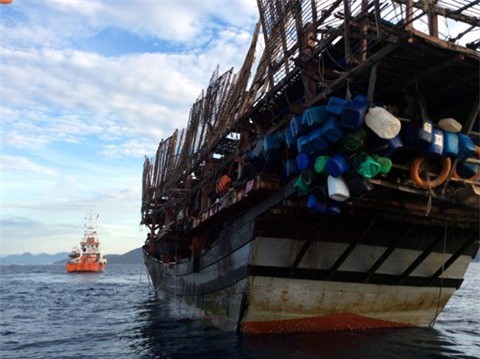 Cứu thành công 38 thuyền viên gặp nạn trên vùng biển Trường Sa