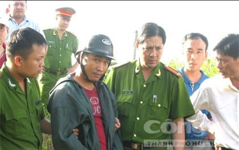 Kịch bản giết vợ chồng bạn, ném xuống giếng của kẻ cướp taxi ở Lâm Đồng