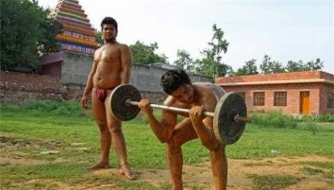 Khám phá ngôi làng toàn trai "6 múi" ở Ấn Độ