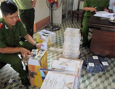 Quảng Bình: Bắt giữ gần 3.000 gói thuốc lá và 150 hộp sữa Ensure nhập lậu