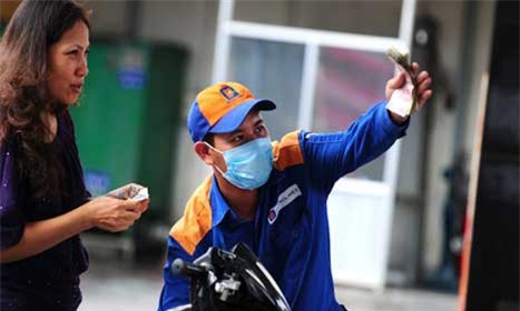 Giá xăng tăng gần 200 đồng/lít từ 15h chiều nay