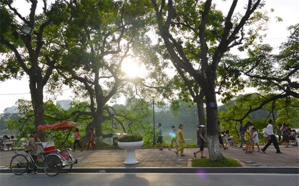 Tin thời tiết ngày 6/10: Miền Bắc ngày nắng, trời hanh khô