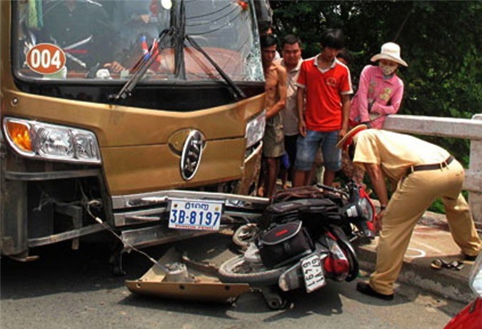 Xót xa bà mẹ mang thai 7 tháng tuổi tử vong vì tai nạn