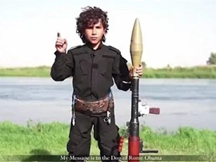 Tổng thống Obama bị chiến binh 10 tuổi của IS dọa giết