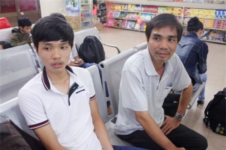 Nhập học được gần một tháng mới biết mình trượt đại học