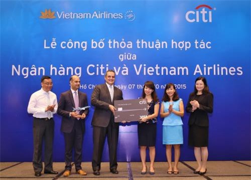 Vietnam Airlines hợp tác chăm sóc khách hàng cùng Citi Việt Nam