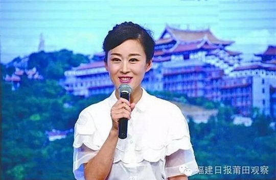 Không chịu đẻ con, nữ MC bị bố chồng vác dao chém chết