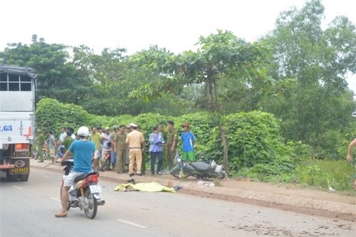 Tai nạn giao thông ở TP HCM: Mẹ tử vong, con gái vẫn kịp ghi lại biển số