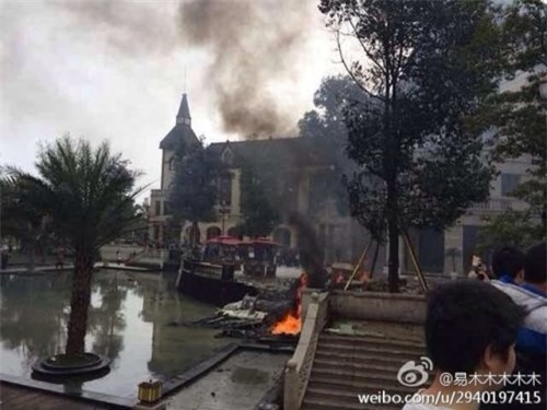 Chiến đấu cơ J-10B của Trung Quốc 'rủ nhau' chết máy giữa trời