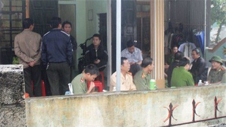 Vụ hung thủ giết mẹ, đâm vợ con: Hai mẹ con được điều trị tích cực